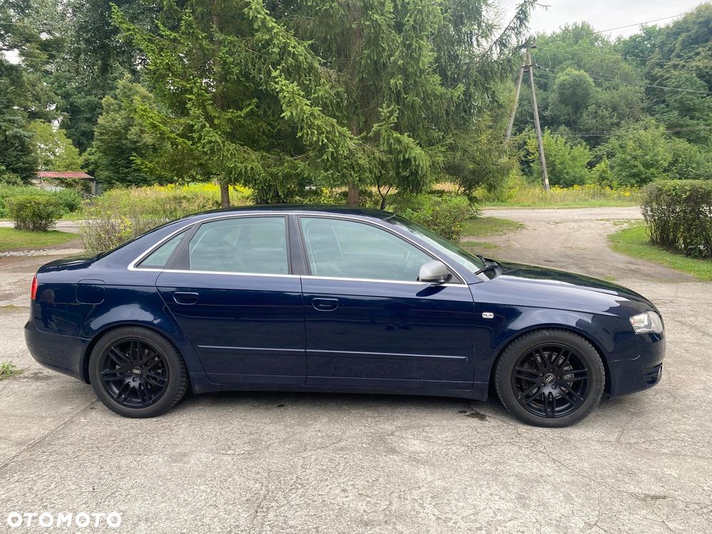 Audi A4 Limousine - 6
