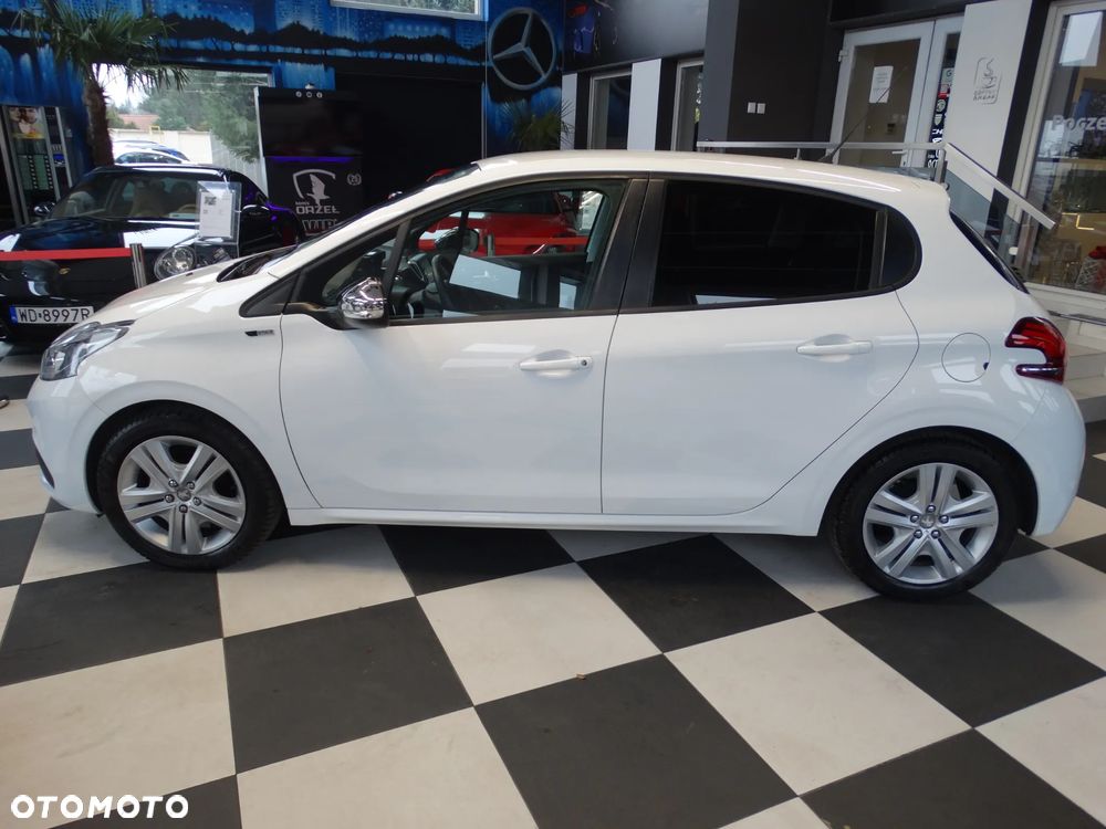 Peugeot 208 82 PureTech Style - 2