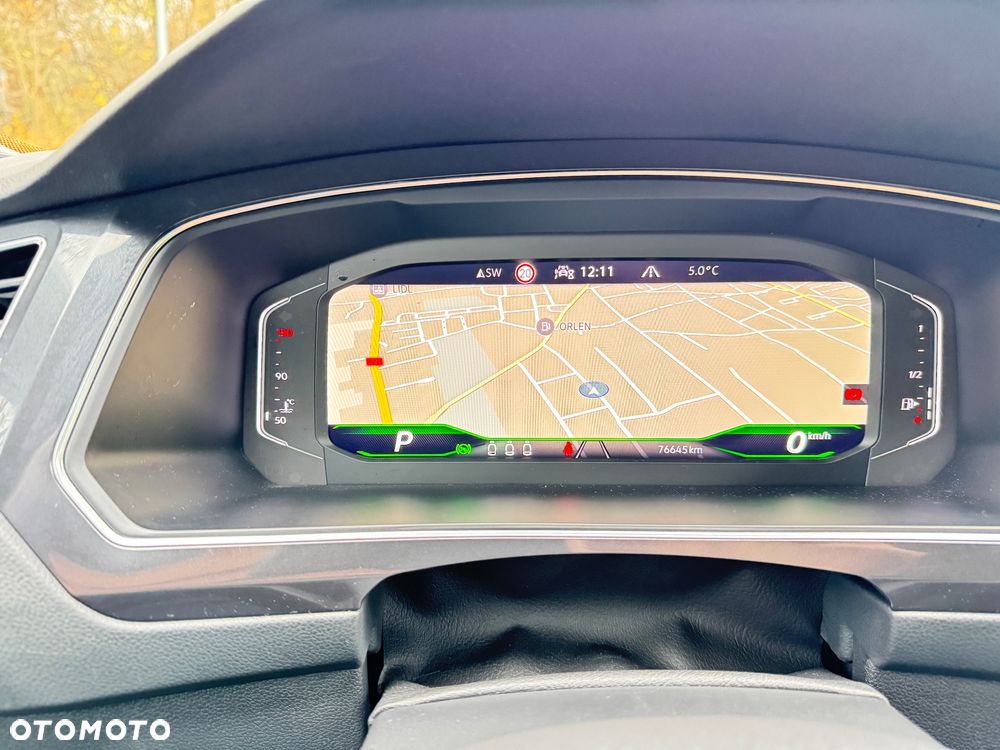 Volkswagen Tiguan 2.0 TDI SCR 4MotION DSG R-Line - 25