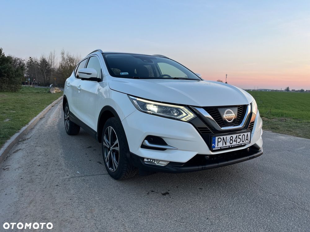 Nissan Qashqai 1.6 DIG-T N-Connecta - 1