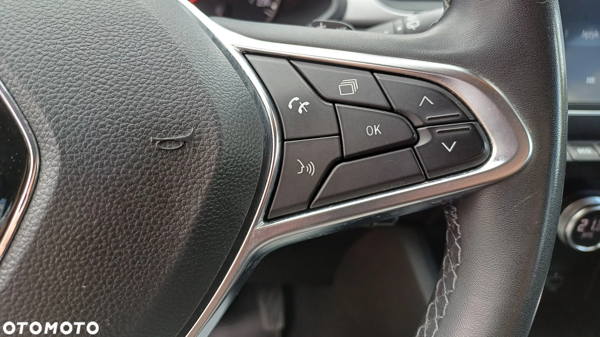 Renault Captur TCe Mild Hybrid 140 EDC GPF EVOLUTION - 13