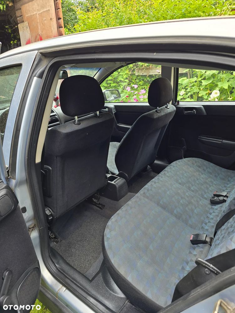 Opel Astra 1.7 DTI - 9