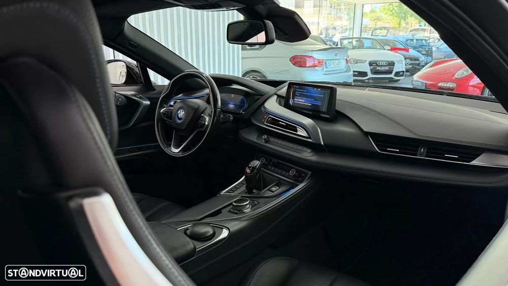 BMW i8 Standard - 13
