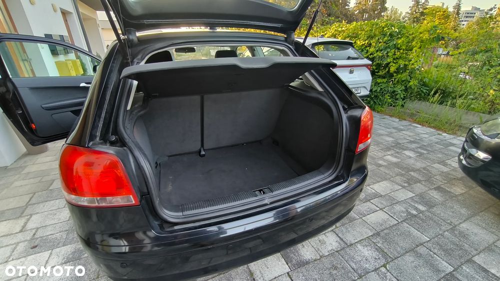 Audi A3 3-drzwiowe 1.6 Ambiente - 15