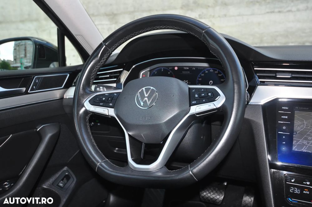 Volkswagen Passat 2.0 TDI SCR DSG Business - 22