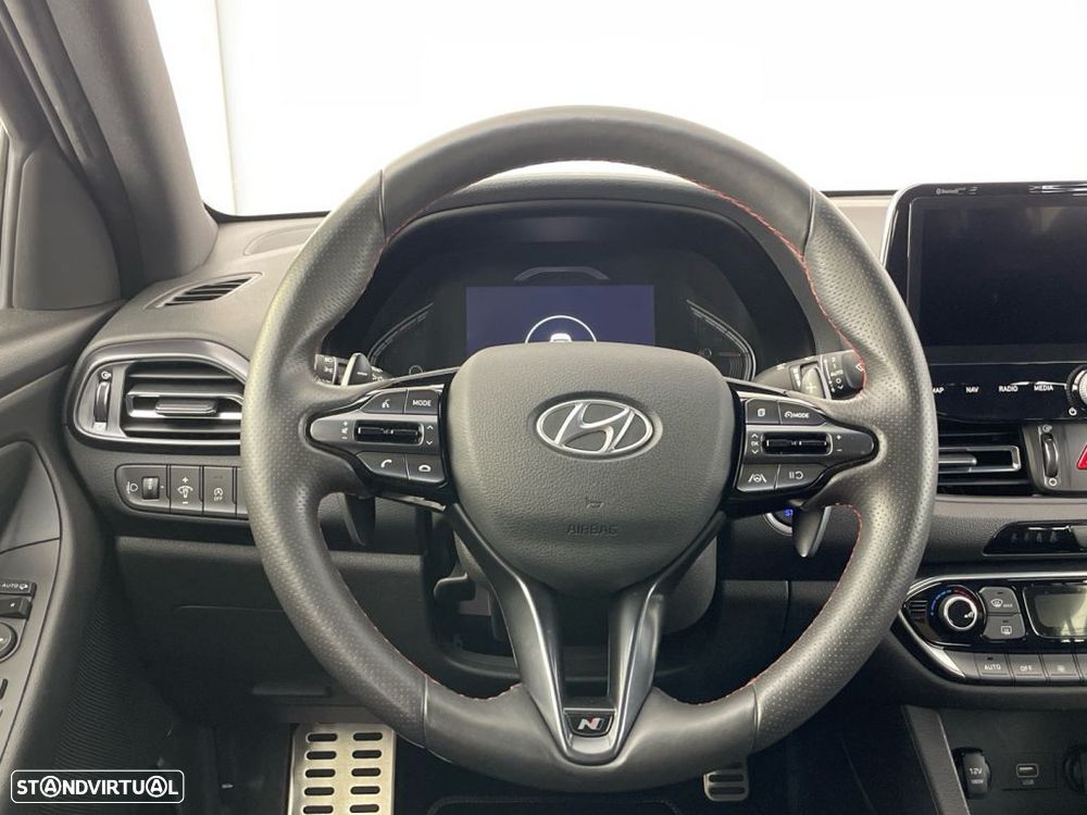 Hyundai i30 1.0 T-GDi N-Line DCT — fotografia 14