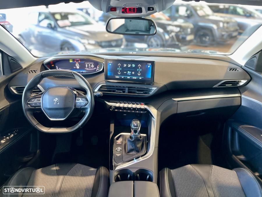 Peugeot 3008 1.2 PureTech Allure - 28