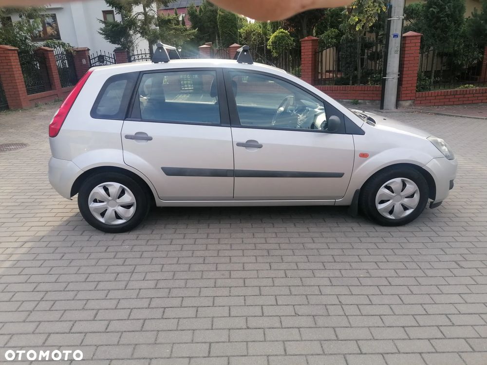 Ford Fiesta - 16