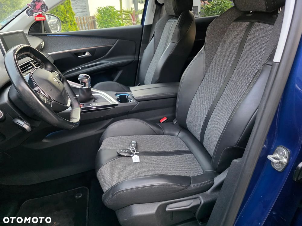 Peugeot 3008 - 18