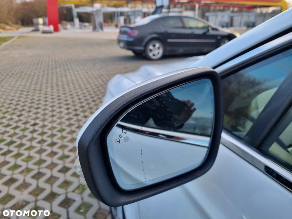 Ford Mondeo 2.0 TDCi Bi-Turbo PowerShift-Aut Titanium - 25