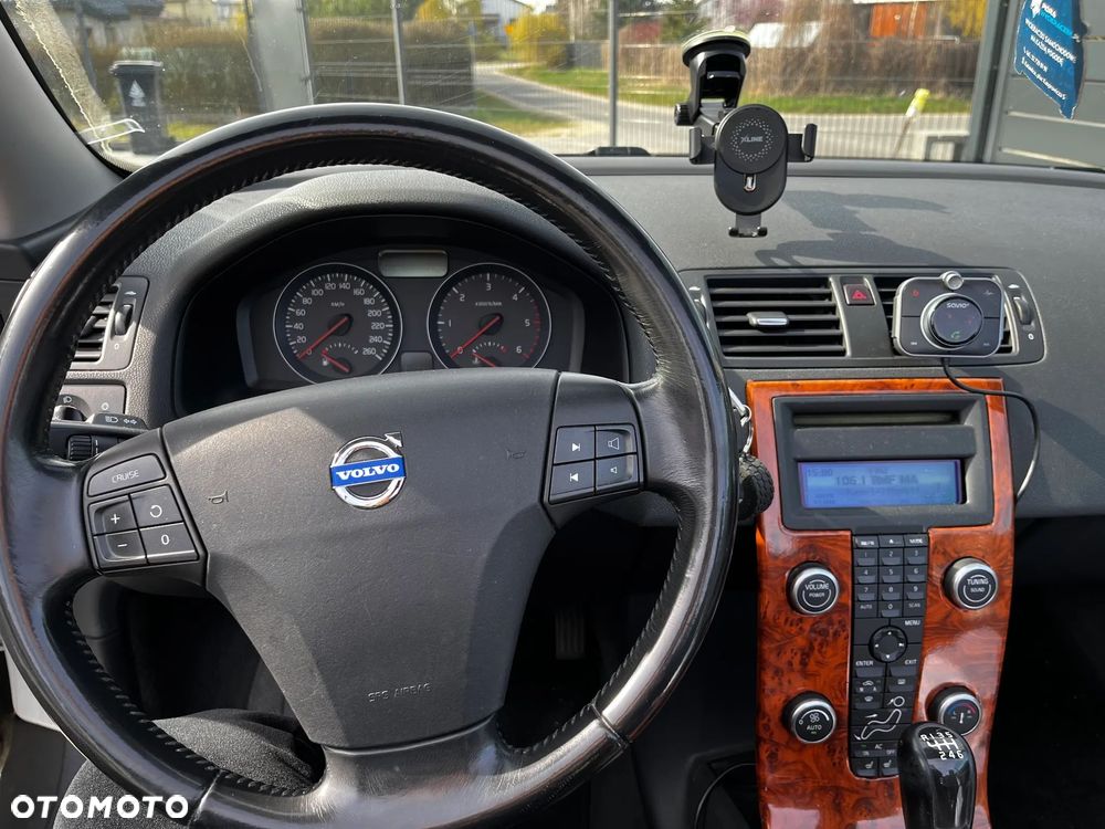 Volvo C70 2.0D Momentum - 5