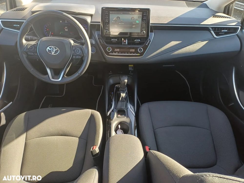 Toyota Corolla Sedan 1.8 HSD Business Plus - 10