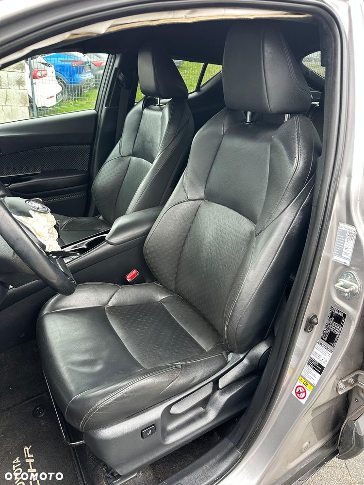 Toyota C-HR Lounge - 15