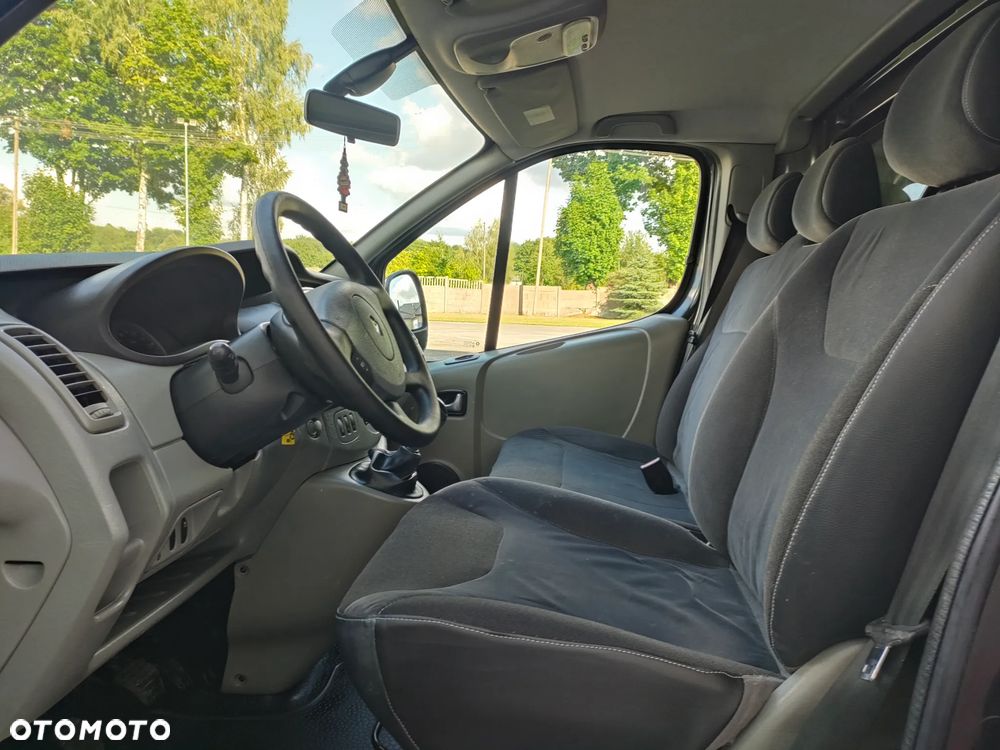 Renault Trafic - 12