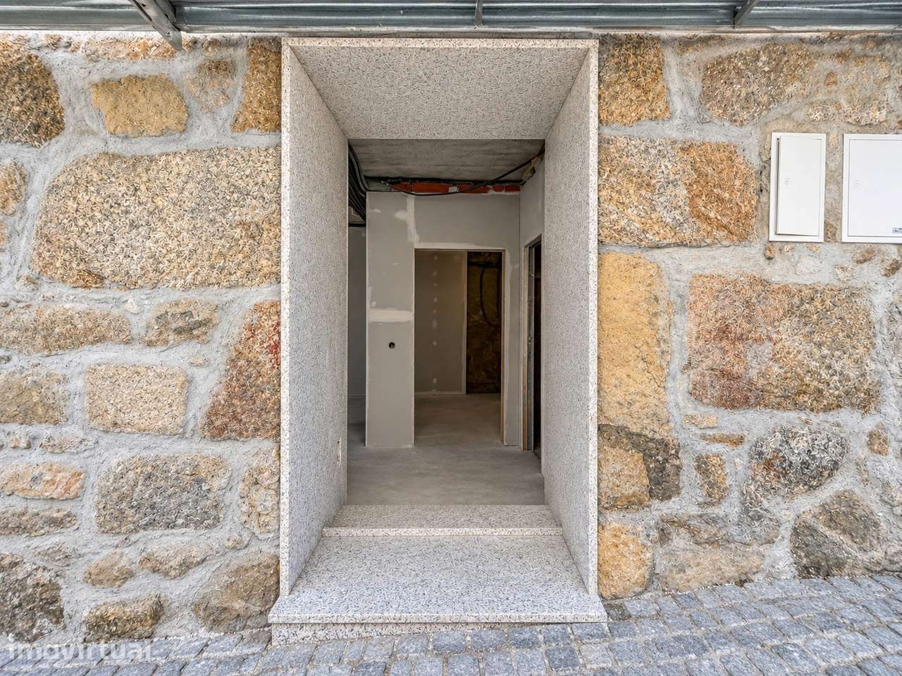 Apartamento T0 Venda em Abraveses,Viseu - Grande imagem: 4/11
