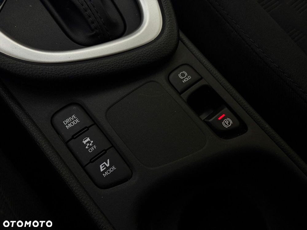 Toyota Yaris - 25