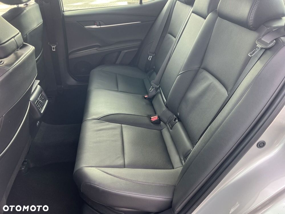 Toyota Camry 2025