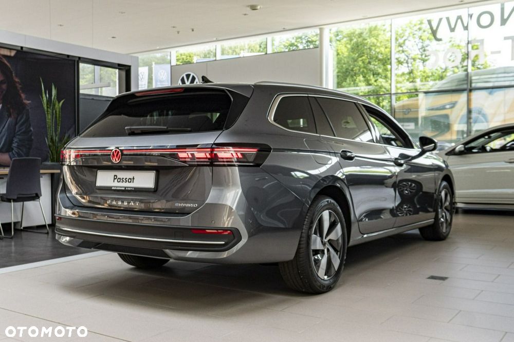 Volkswagen Passat - 6