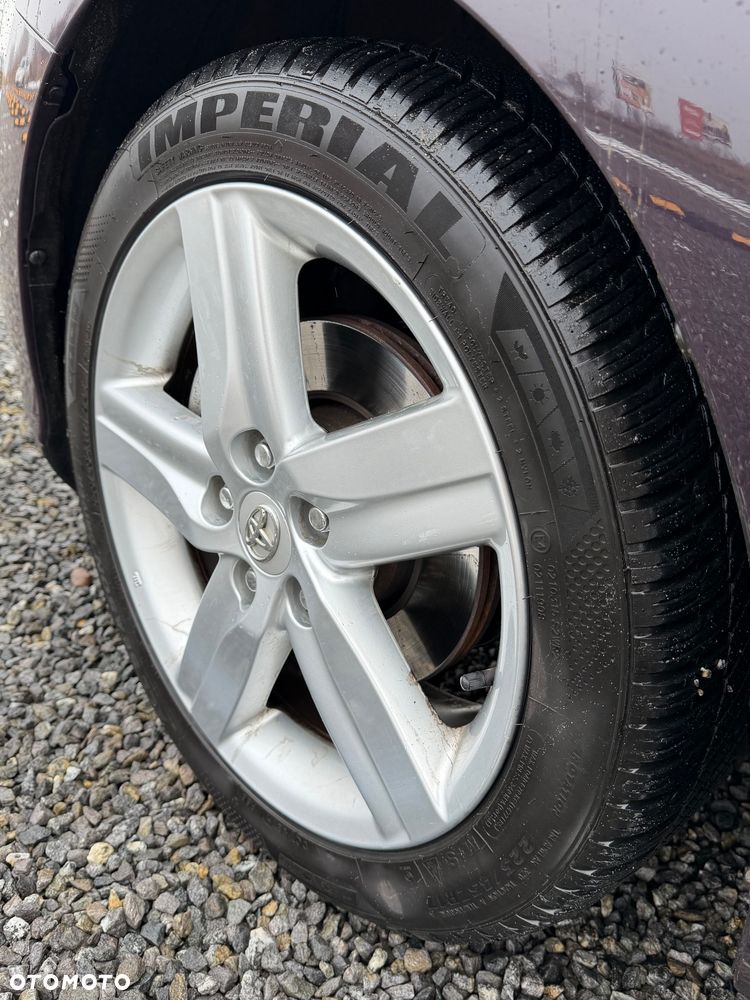 Toyota Auris 2.2 D-4D X - 12