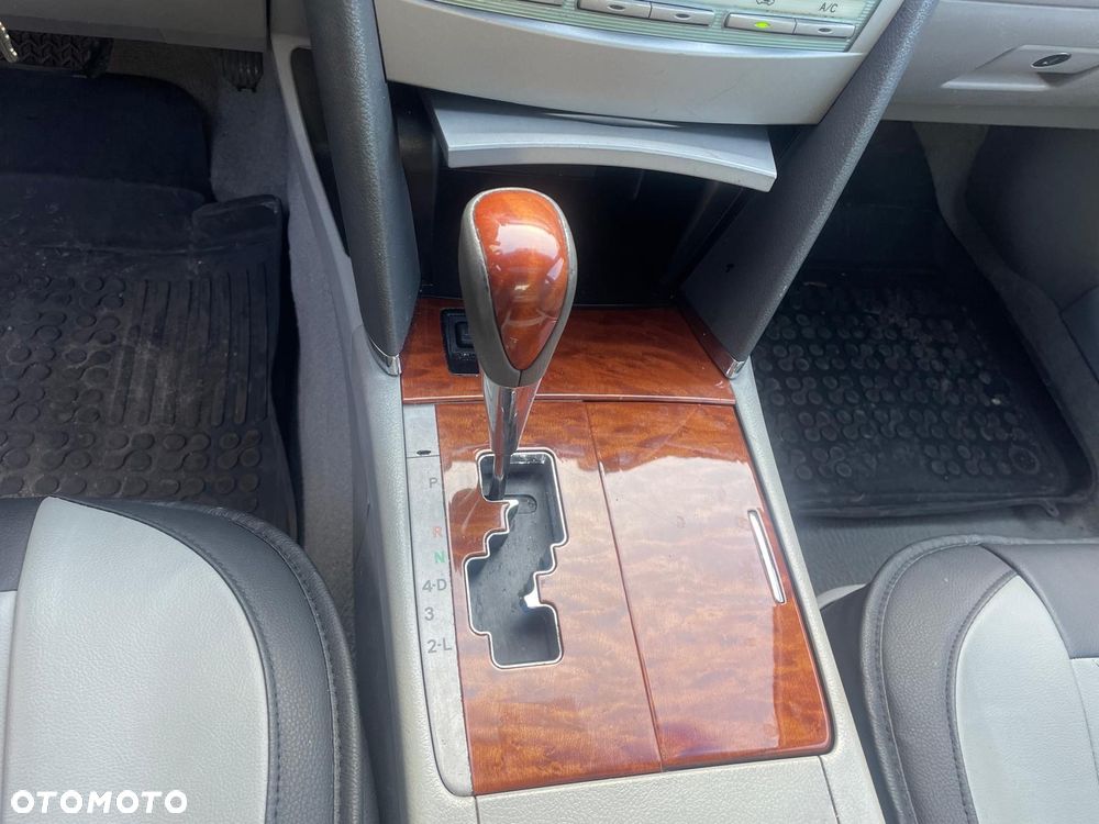 Toyota Camry 2.4 SE - 9