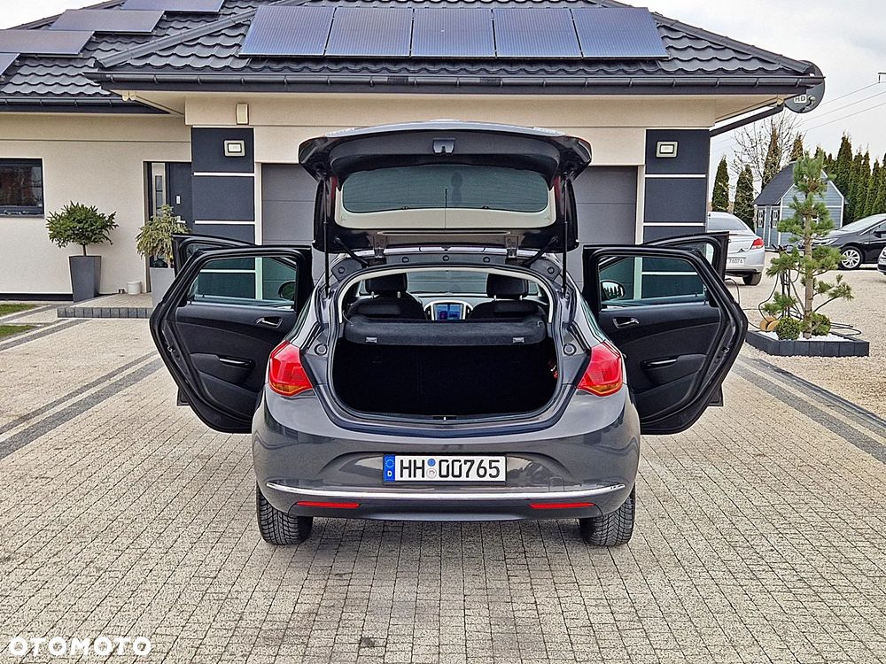 Opel Astra 1.4 150 Jahre - 12