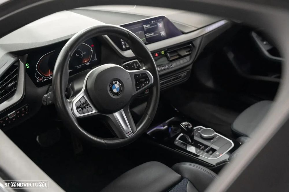 BMW 116 d Pack Desportivo M Auto - 9