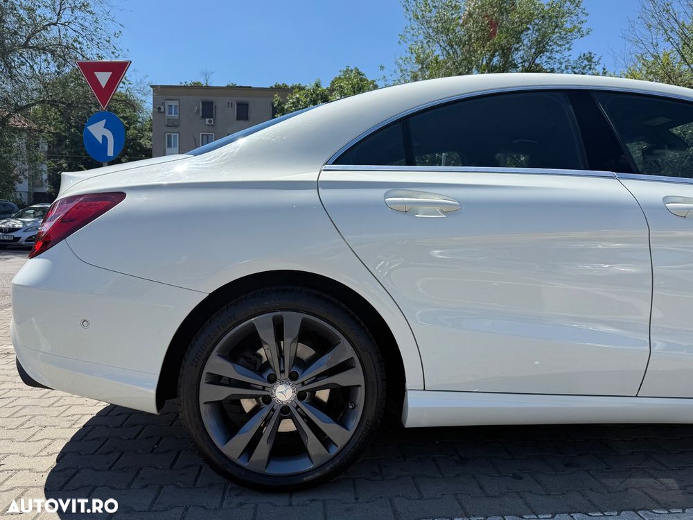 Mercedes-Benz CLA 180 7G-DCT - 5