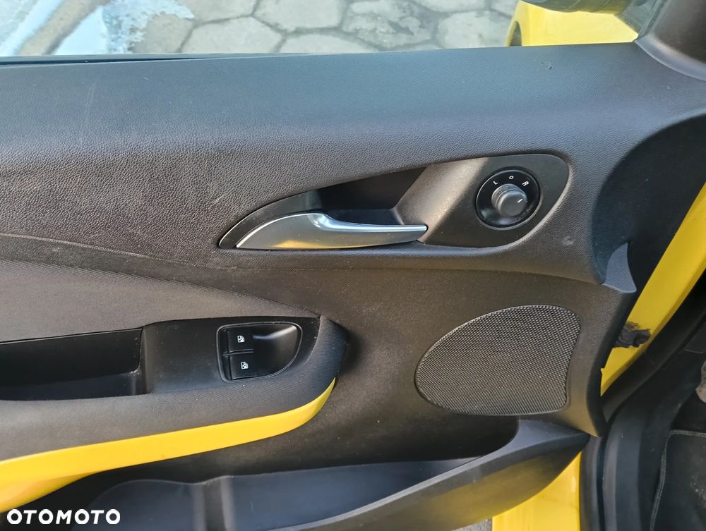 Opel Adam 1.2 Black Link - 8