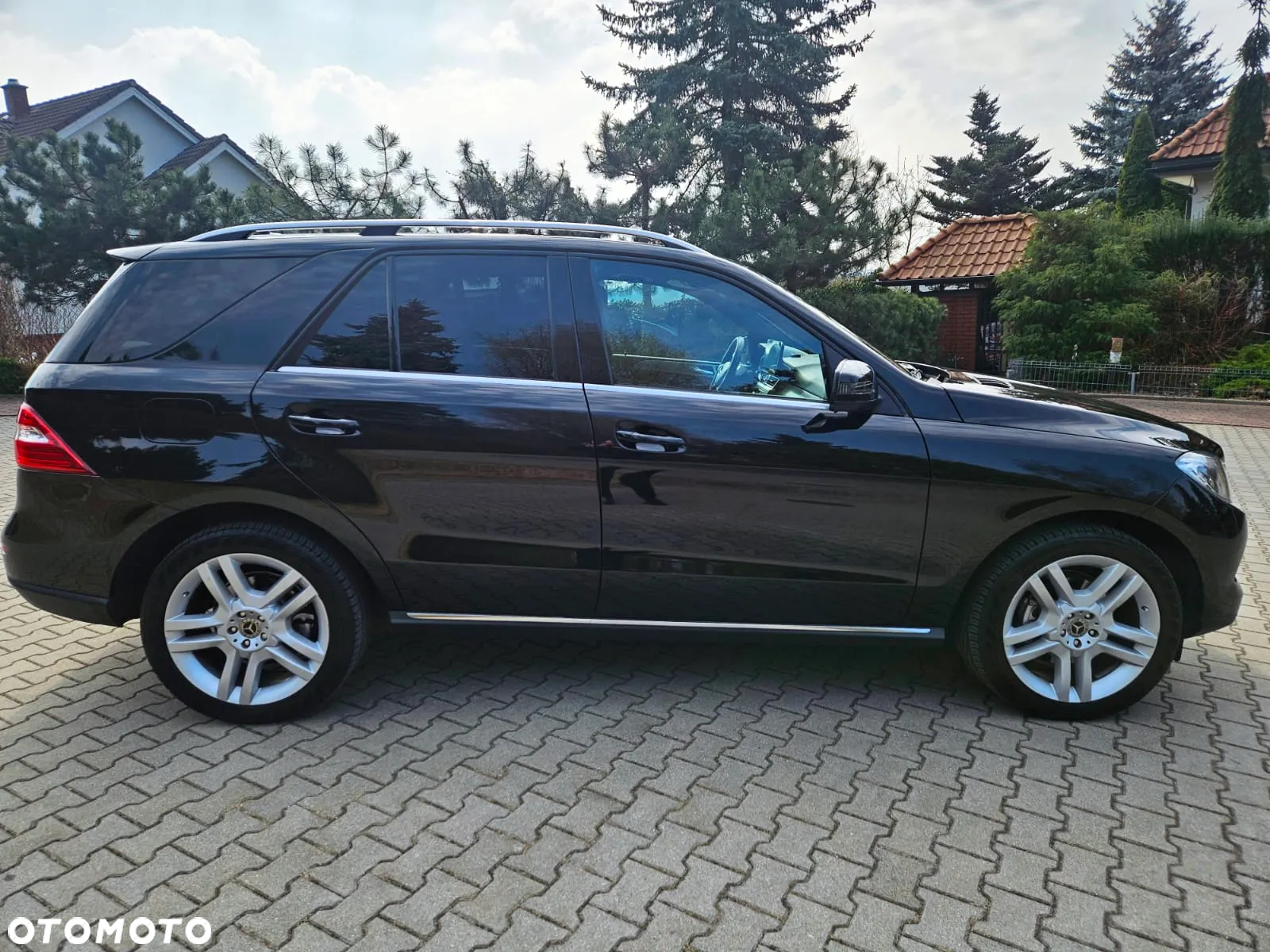 Mercedes-Benz ML 350 BlueTec 4-Matic - 22