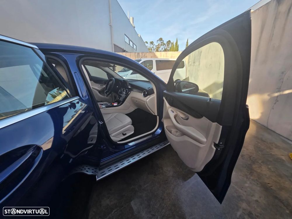 Mercedes-Benz GLC 250 d Coupe 4Matic 9G-TRONIC - 13