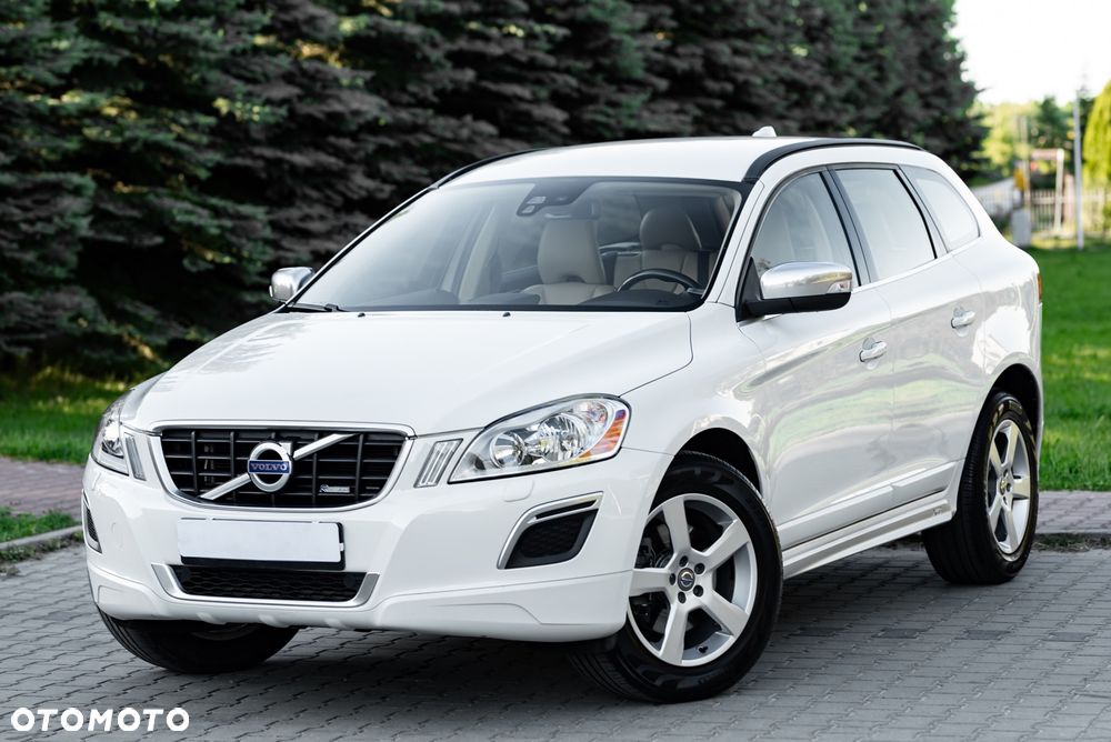 Volvo XC 60 D5 AWD Geartronic Momentum - 1