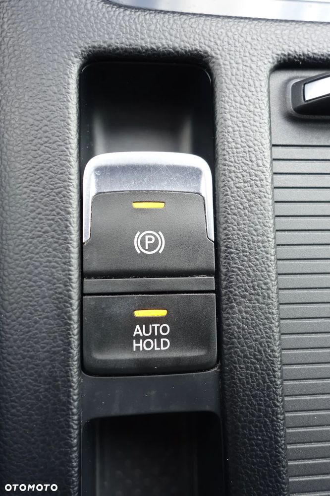 Volkswagen Passat 2.0 TDI EVO Business DSG - 20