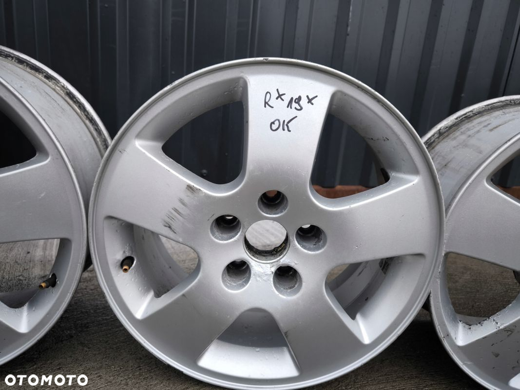 FELGI FELGA KOMPLET VW SKODA AUDI A4 A6 ITP 7.0J R16 ET45 4B0601025F R*19* - 5