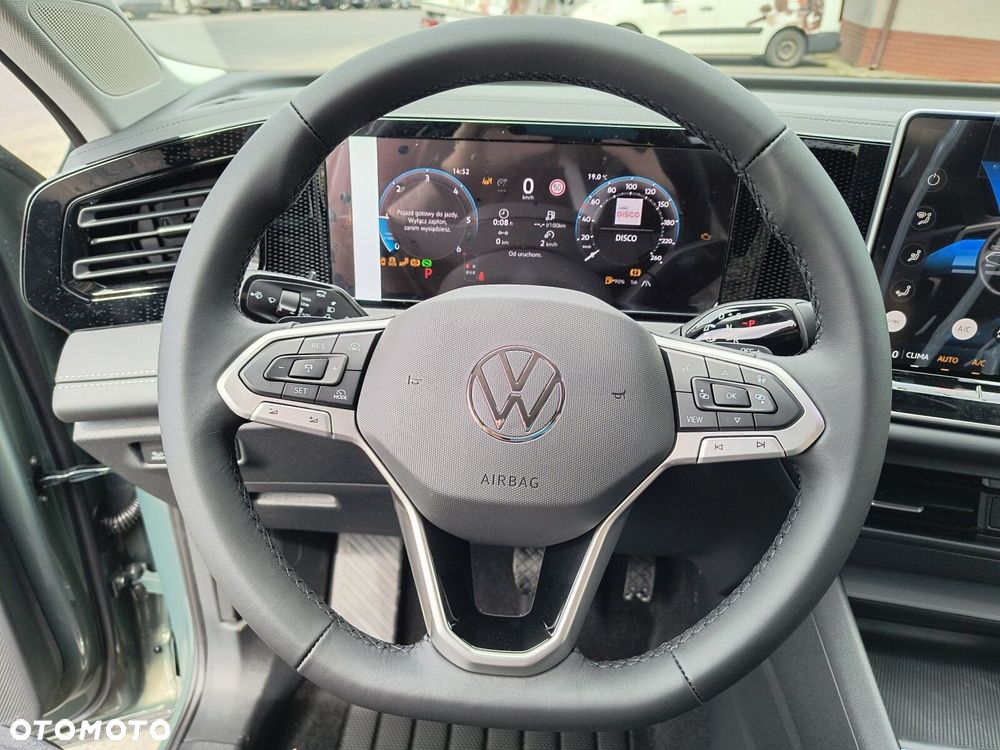 Volkswagen Tiguan - 17