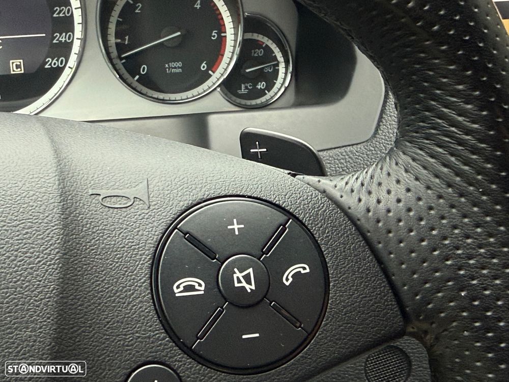 Mercedes-Benz E 350 CDi Avantgarde BlueEfficiency Auto - 42