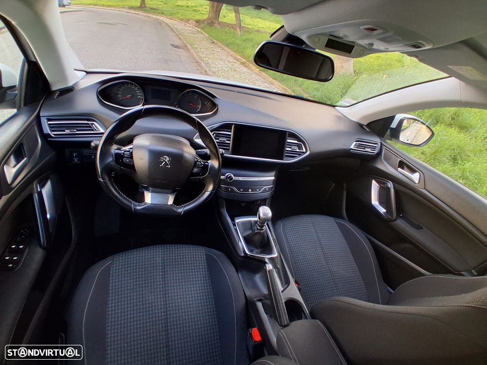 Peugeot 308 1.5 BlueHDi Business Line - 12