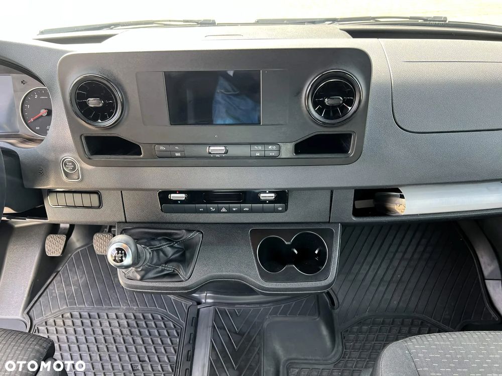 Mercedes-Benz Sprinter CDR MR 18 E6 3,5T - 12