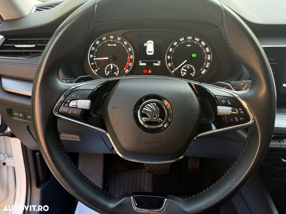 Skoda Octavia 2.0 TDI DSG Ambition - 21
