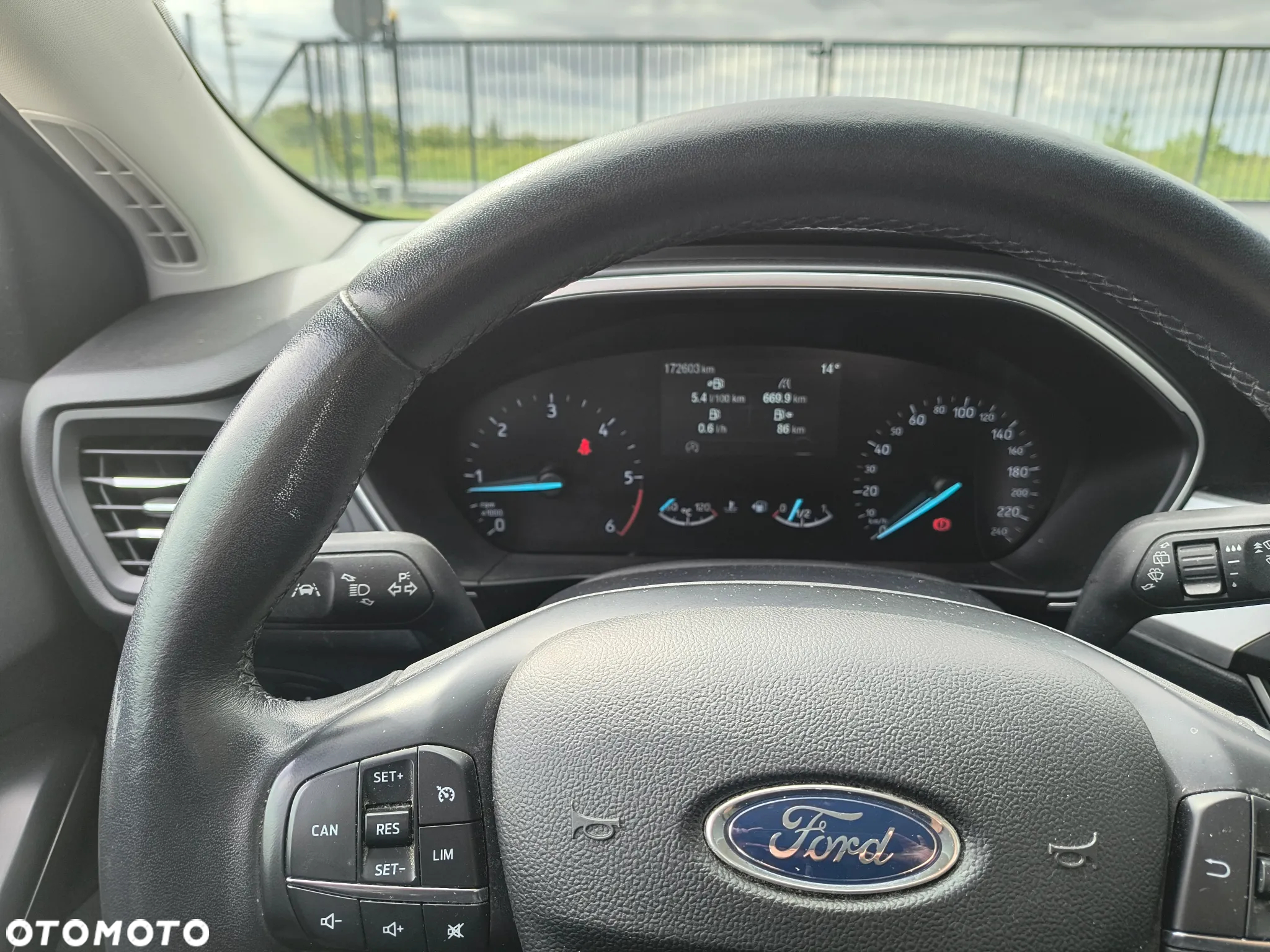 Ford Focus 1.5 EcoBlue Start-Stopp-System COOL&CONNECT - 9