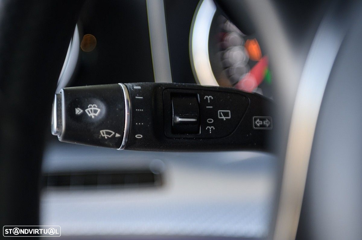 Mercedes-Benz E 220 d 4-Matic All Terrain Avantgarde - 40