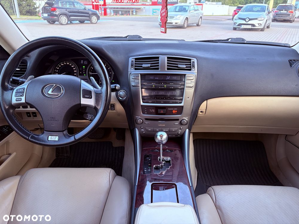 Lexus IS - 5