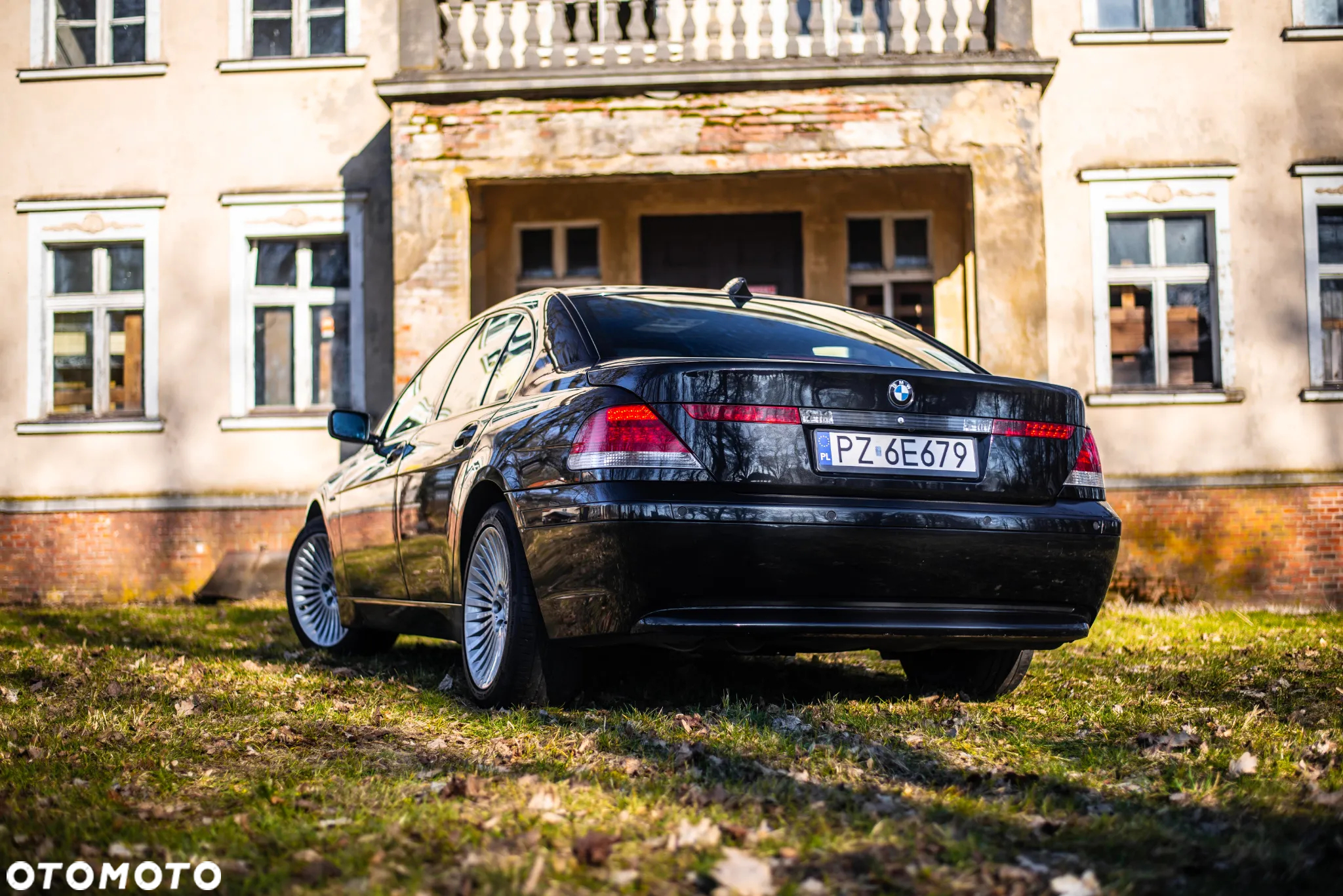 BMW Seria 7 735i - 4