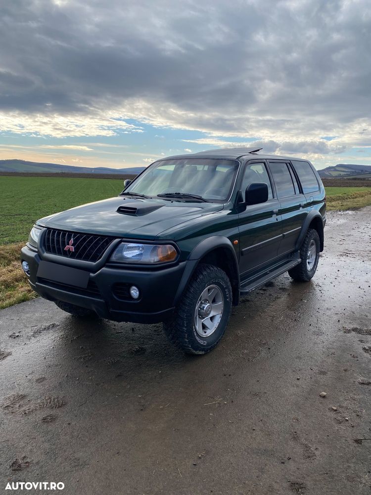 Mitsubishi Pajero Sport 2.5 TD Intense Piele + - 4