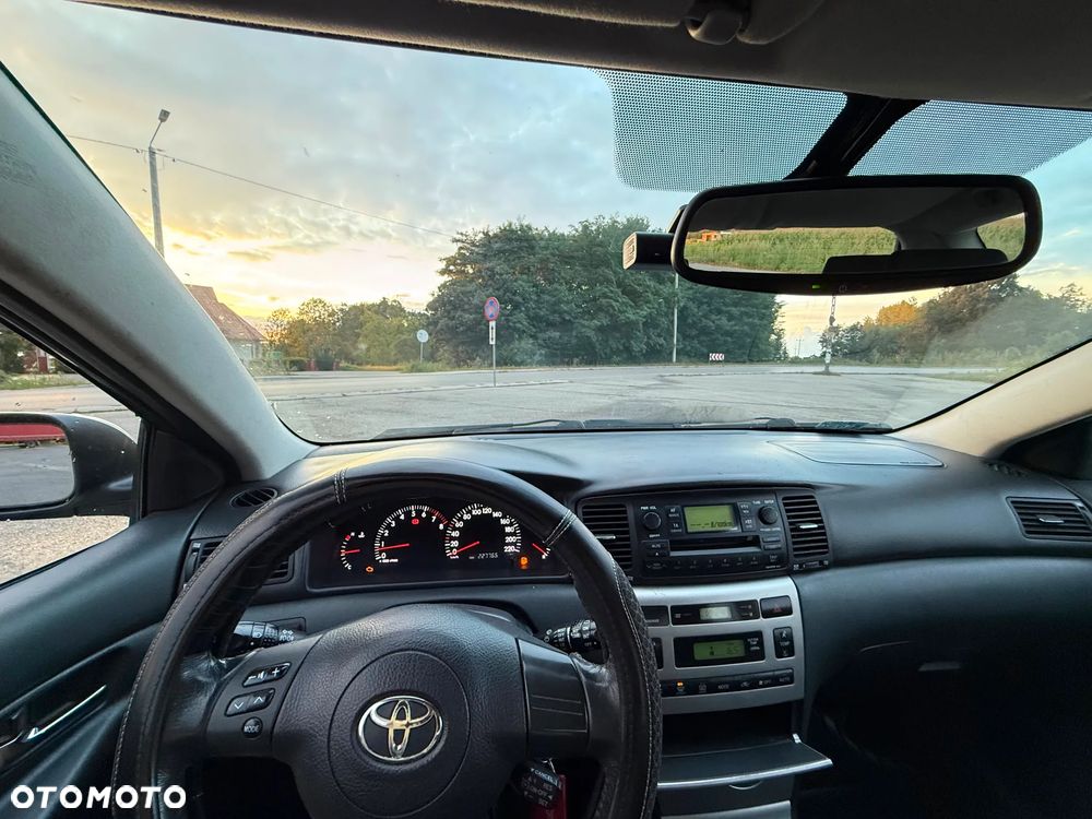 Toyota Corolla 1.6 VVT-i Sol - 9