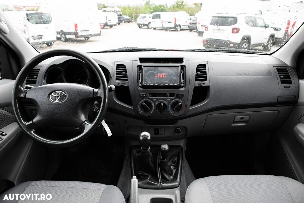 Toyota Hilux 4x4 Double Cab - 15