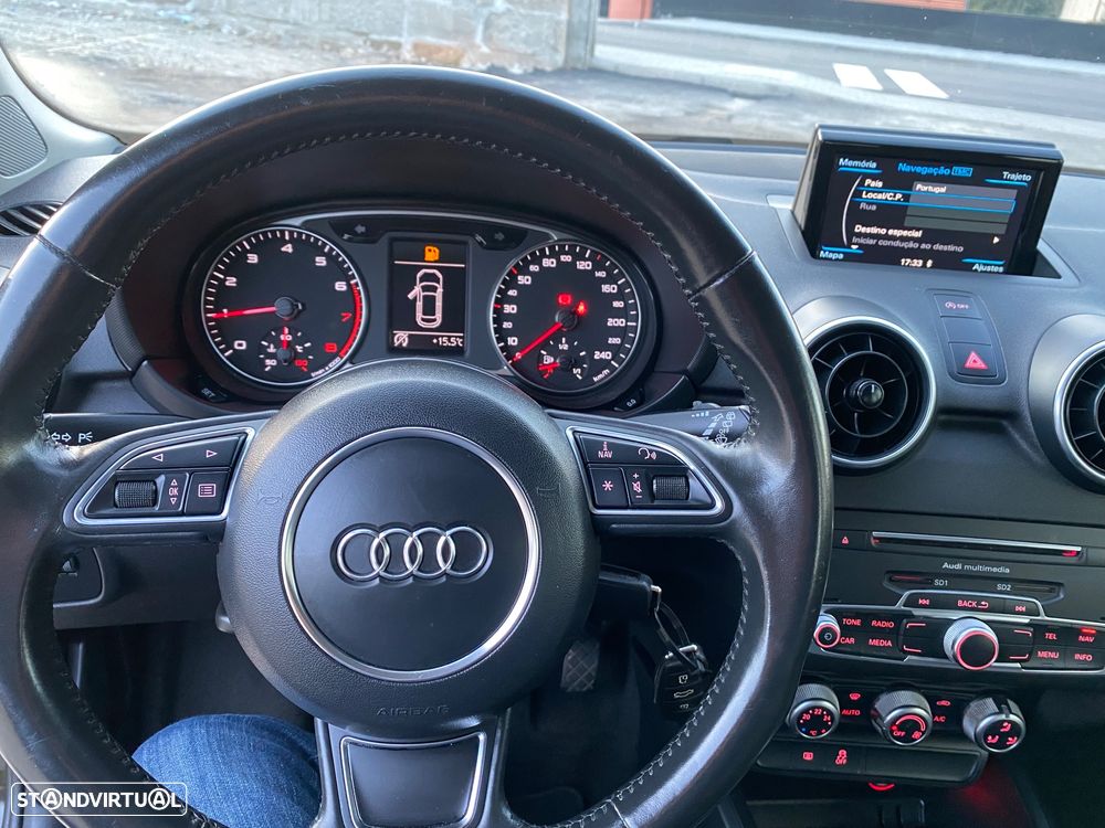 Audi A1 Sportback 1.0 TFSI ultra design - 14