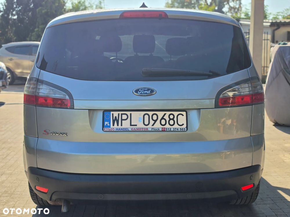 Ford S-Max - 9