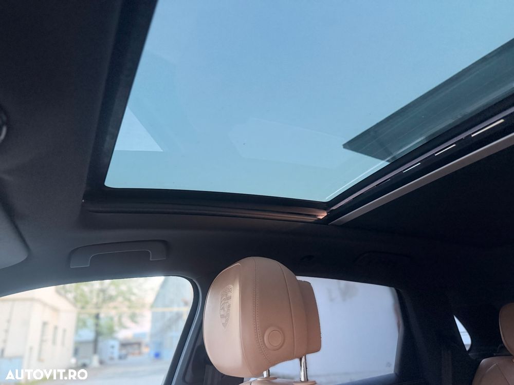 Porsche Cayenne - 17