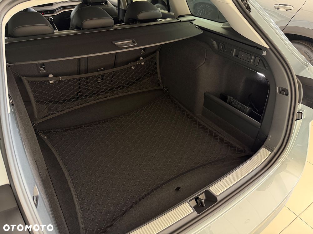 Skoda Superb 2.0 TDI SCR 4x4 L&K DSG - 10