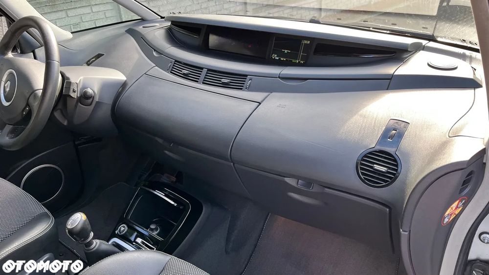 Renault Grand Espace 2.0 dCi 150 FAP Celsium - 4